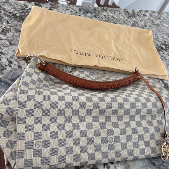 Louis Vuitton Artsy mm in Damier pattern - Picture 1 of 6